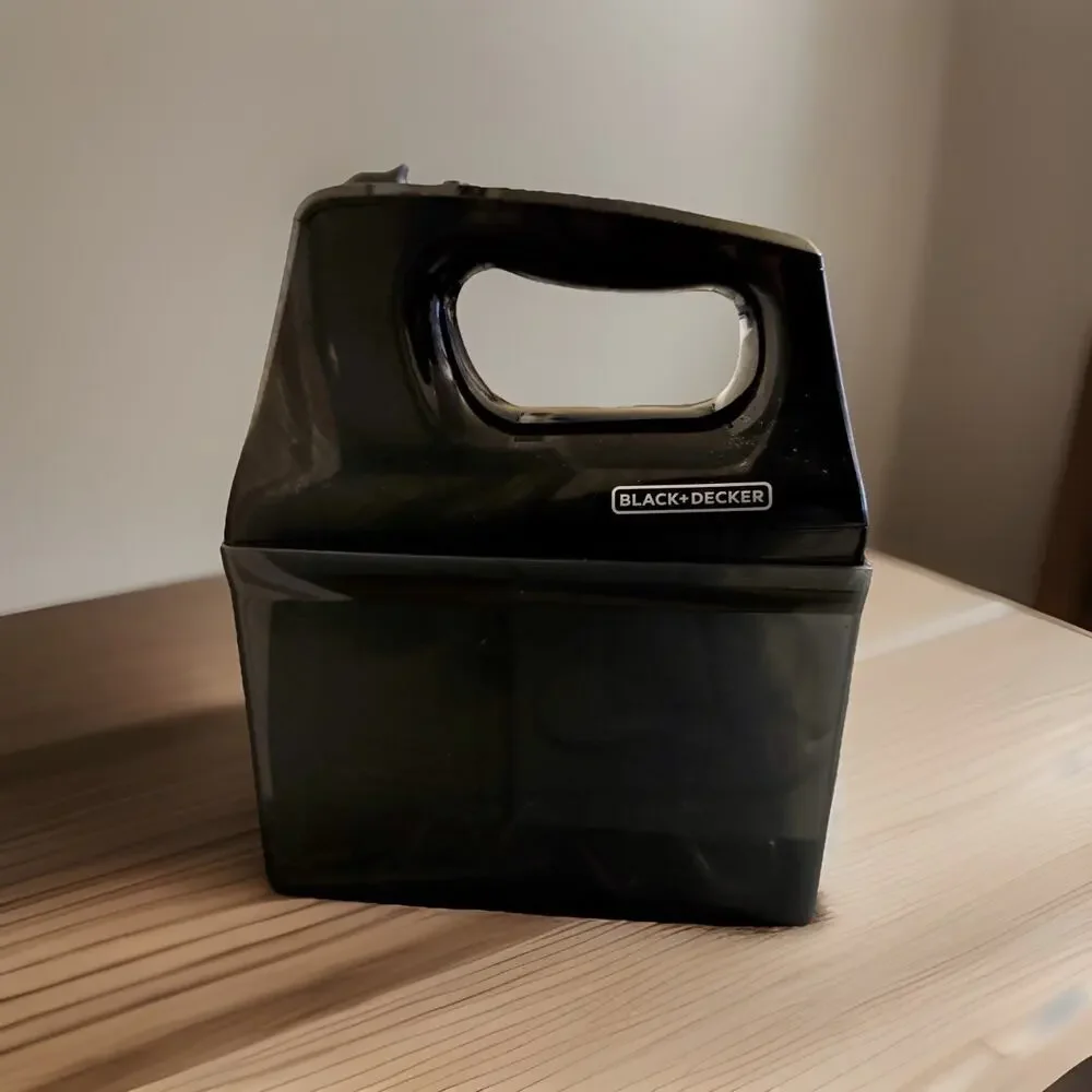 BLACK+DECKER‎ 5-Speed Hand Mixer with Extra Turbo Power and Storage Container